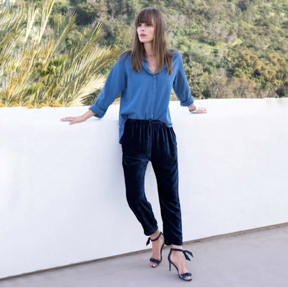 Xirena Dash Velvet Pull On Pant Sapphire Blue Small - Picture 3 of 16